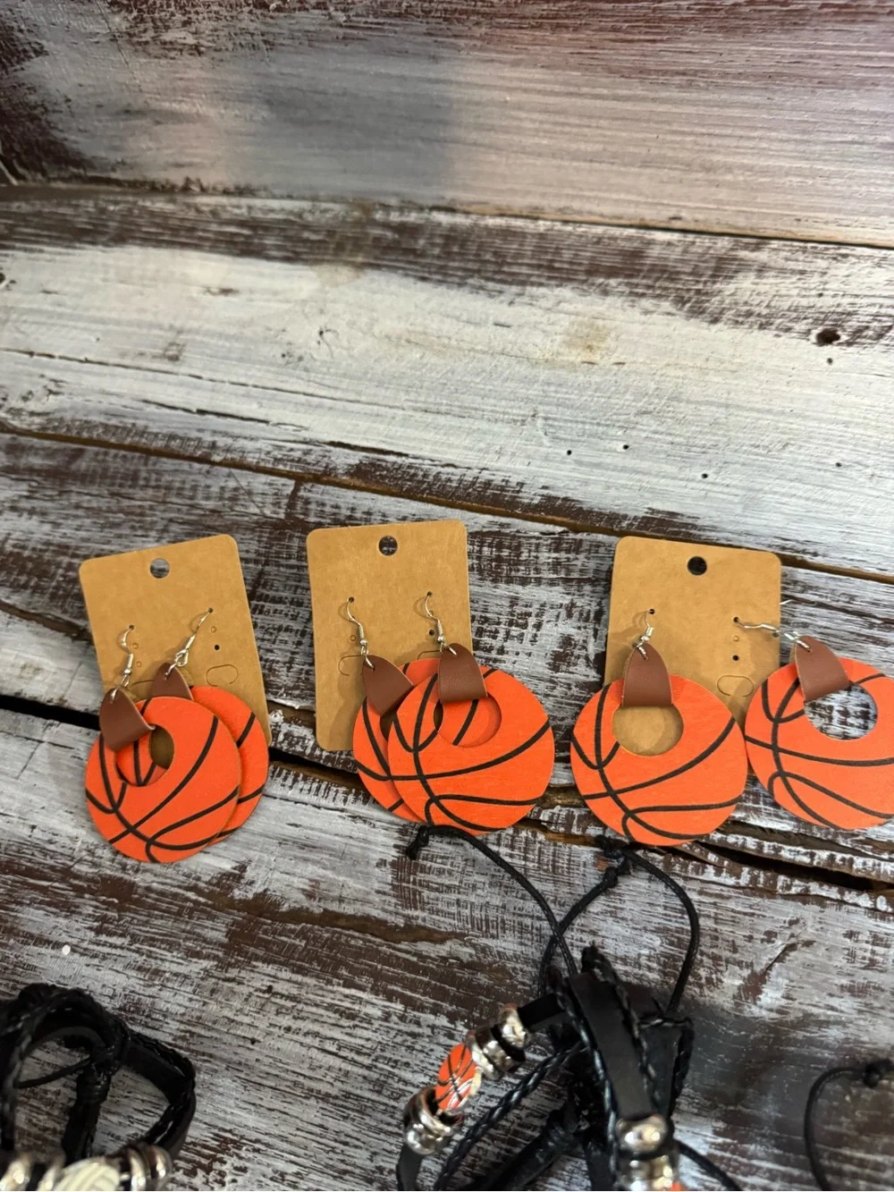 Sports Jewelry Set** 8 Bracelets & 3 Earrings